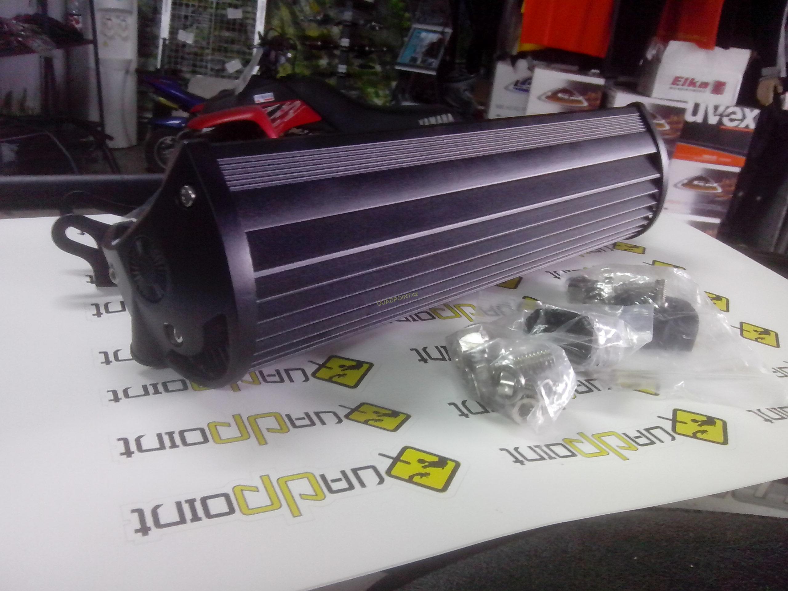 LED světlo na pracovní stroje 72w